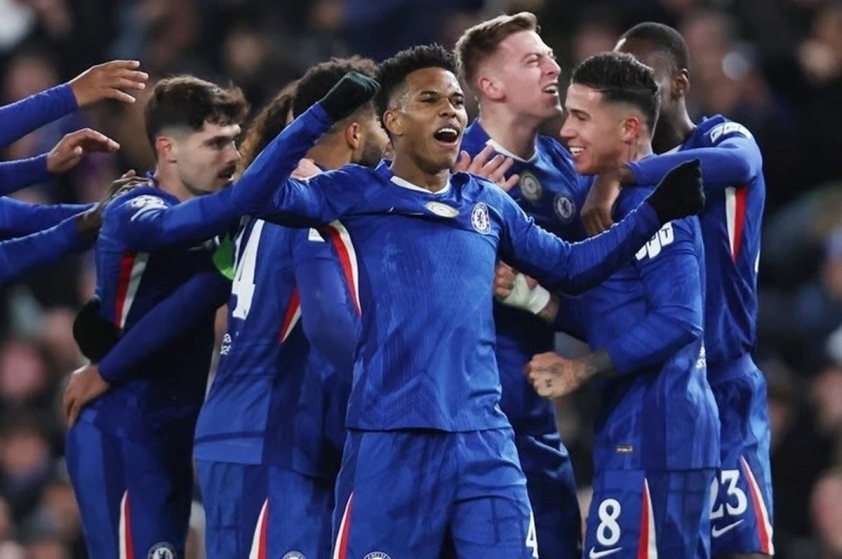 Chelsea sẽ giành quyền đi tiếp ở EFL Cup
